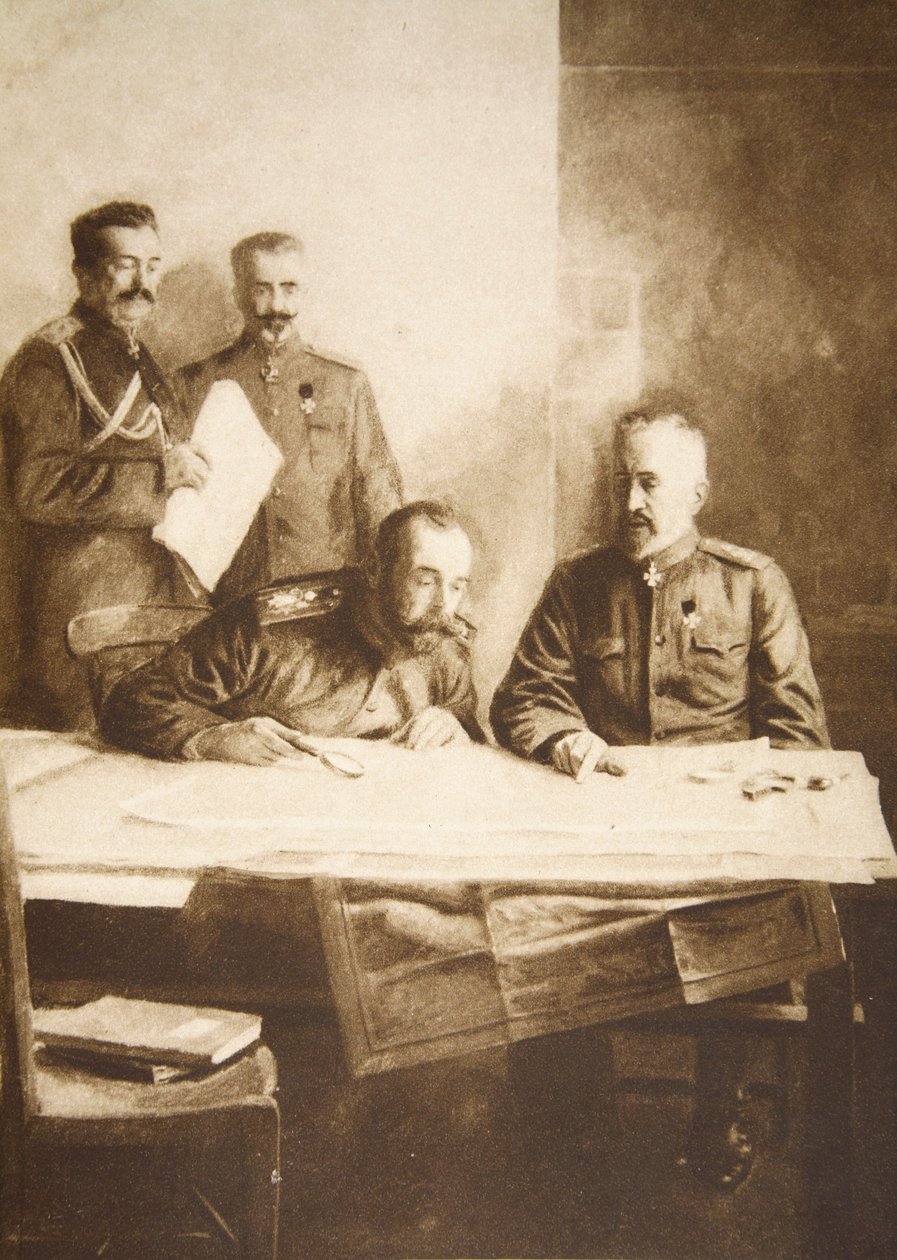 O imperador da Rússia com o grão-duque Nicolau na frente (foto sépia) de Russian Photographer