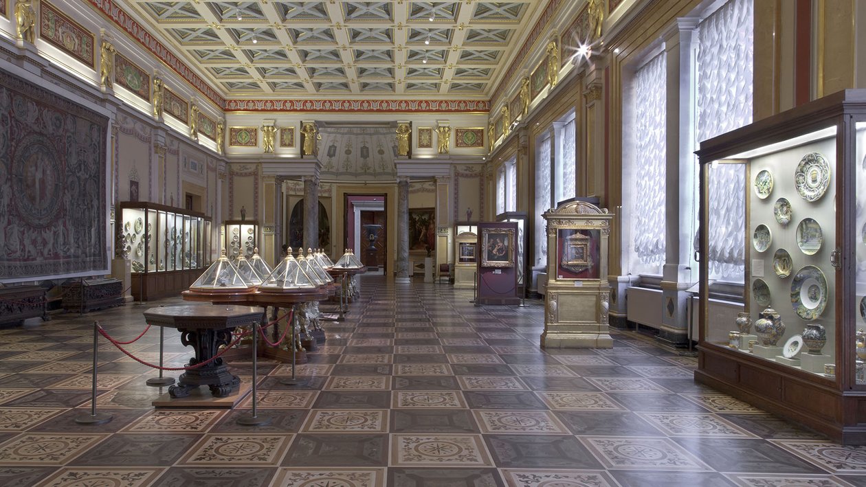 Sala Majolica Sala Raphael no novo Hermitage de Russian Architecture