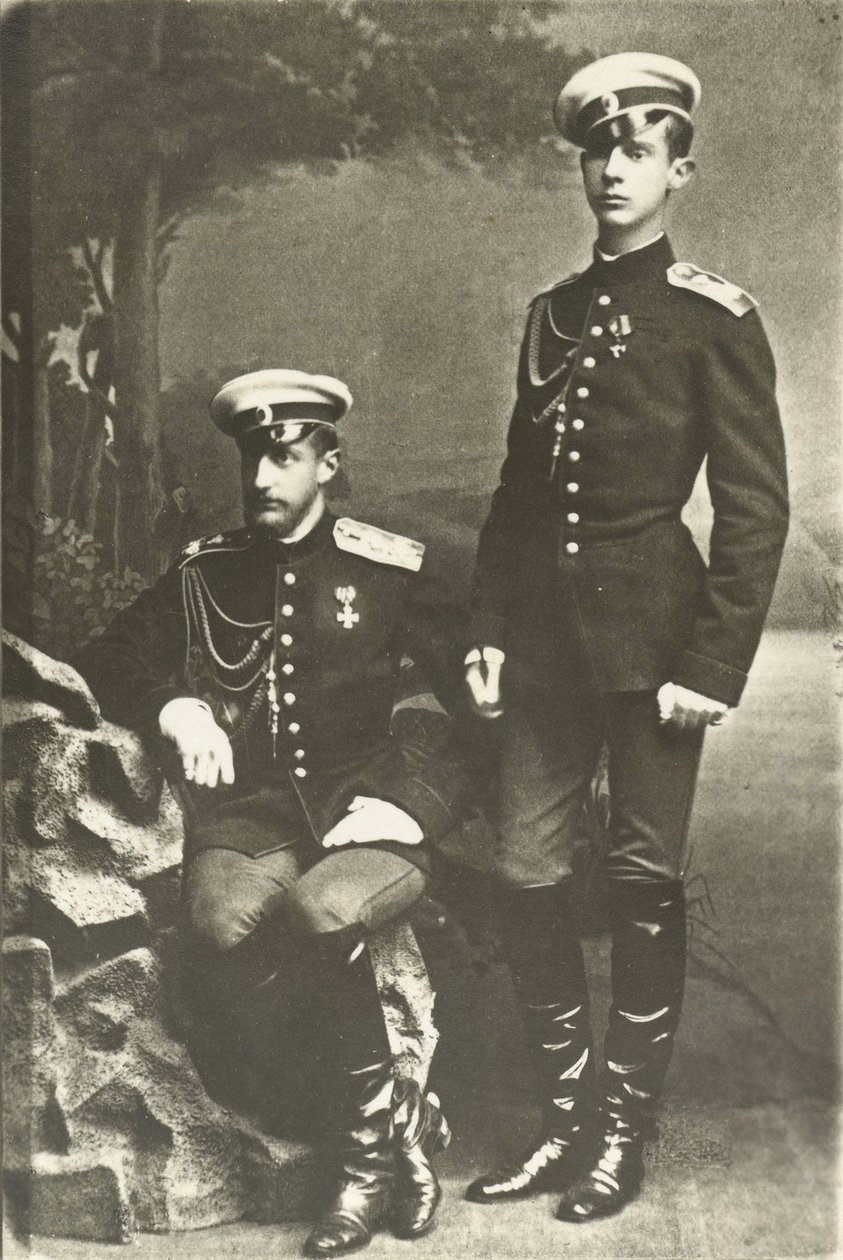 Les grands ducs Constantin Constantinovitch (1858-1915) e Dimitri Constantinovitch (1860-1919) - Grão-Duque Constantin Constantinovich e Grão-Duque Dimitri Constantinovich da Rússia, Anónimo . Silver Gelatin Photography, c. 1890. Filme estatal russo e de Russian Photographer