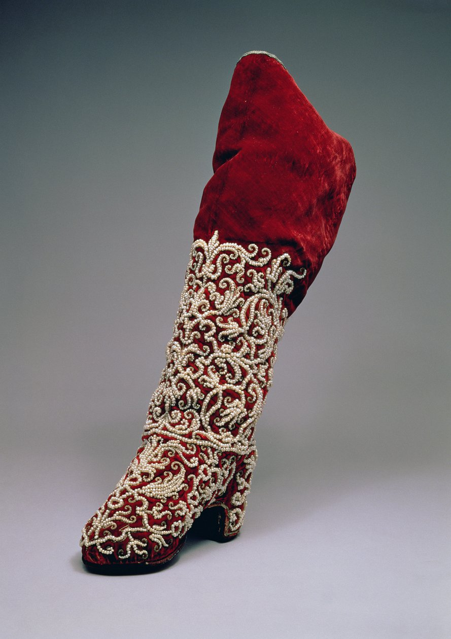 Ladys boot, 1650-1700 (couro e veludo com pérolas) de Russian School