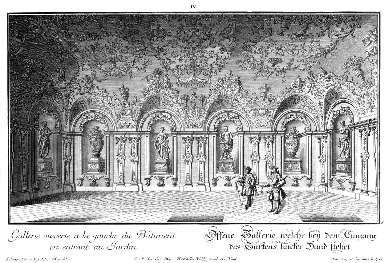 Galeria aberta na ala oeste de Salomon Kleiner
