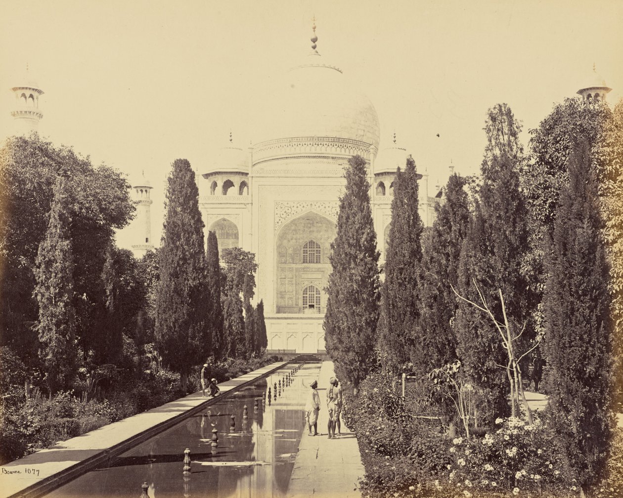 Agra; o Taj, visto da fonte de Samuel Bourne