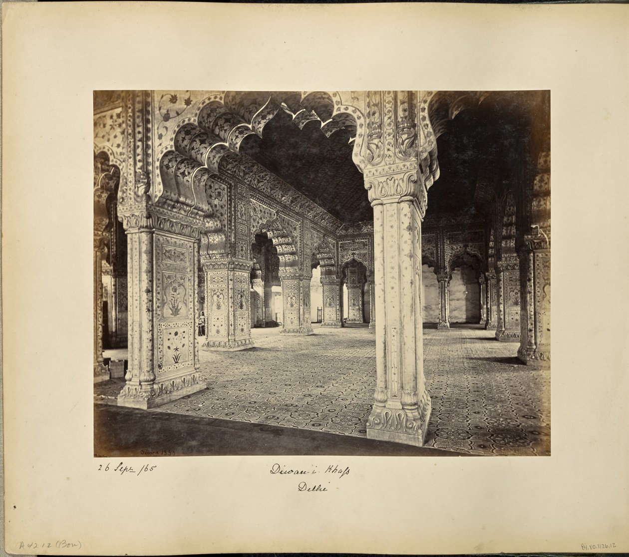 Deli; o palácio, interior do Diwan-i-Khas de Samuel Bourne