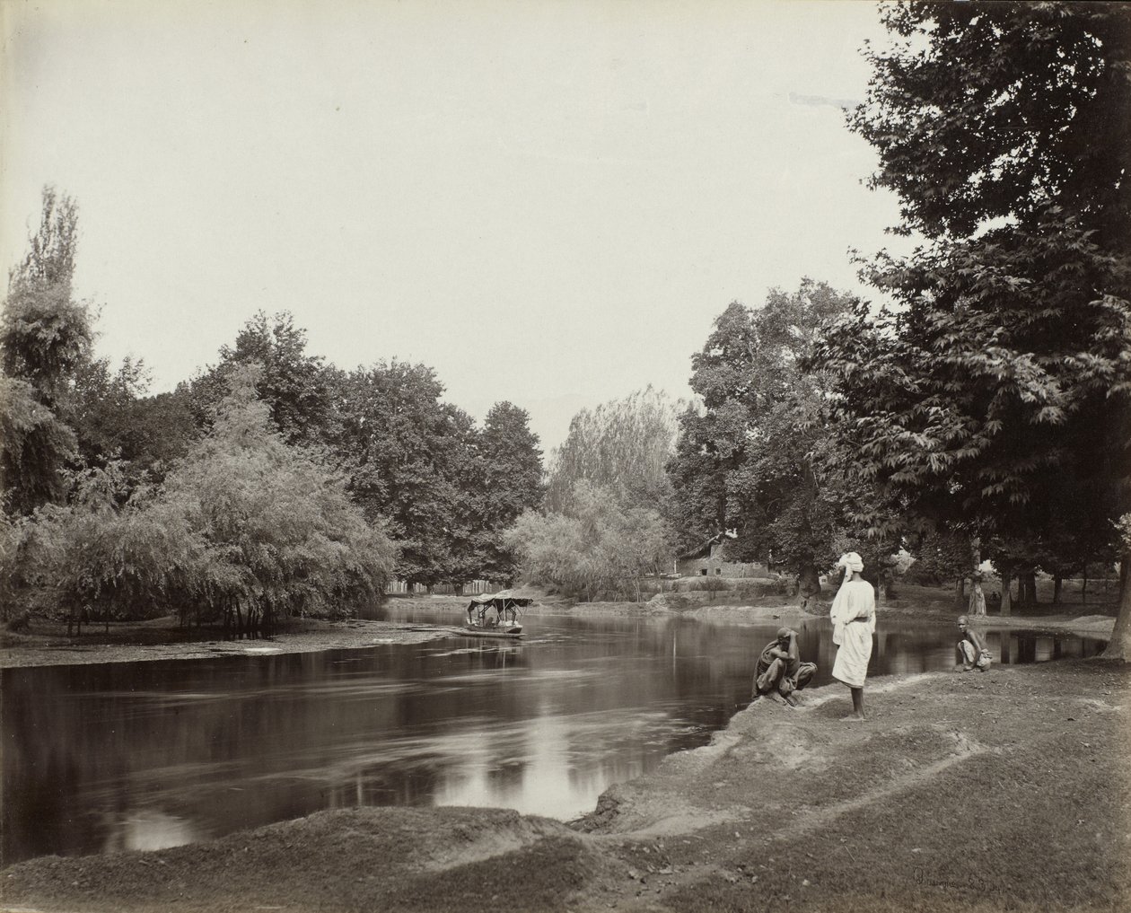 Dhul Canal abaixo de Chunar Bagh, Caxemira, c. 1865 (albumen silver print) de Samuel Bourne