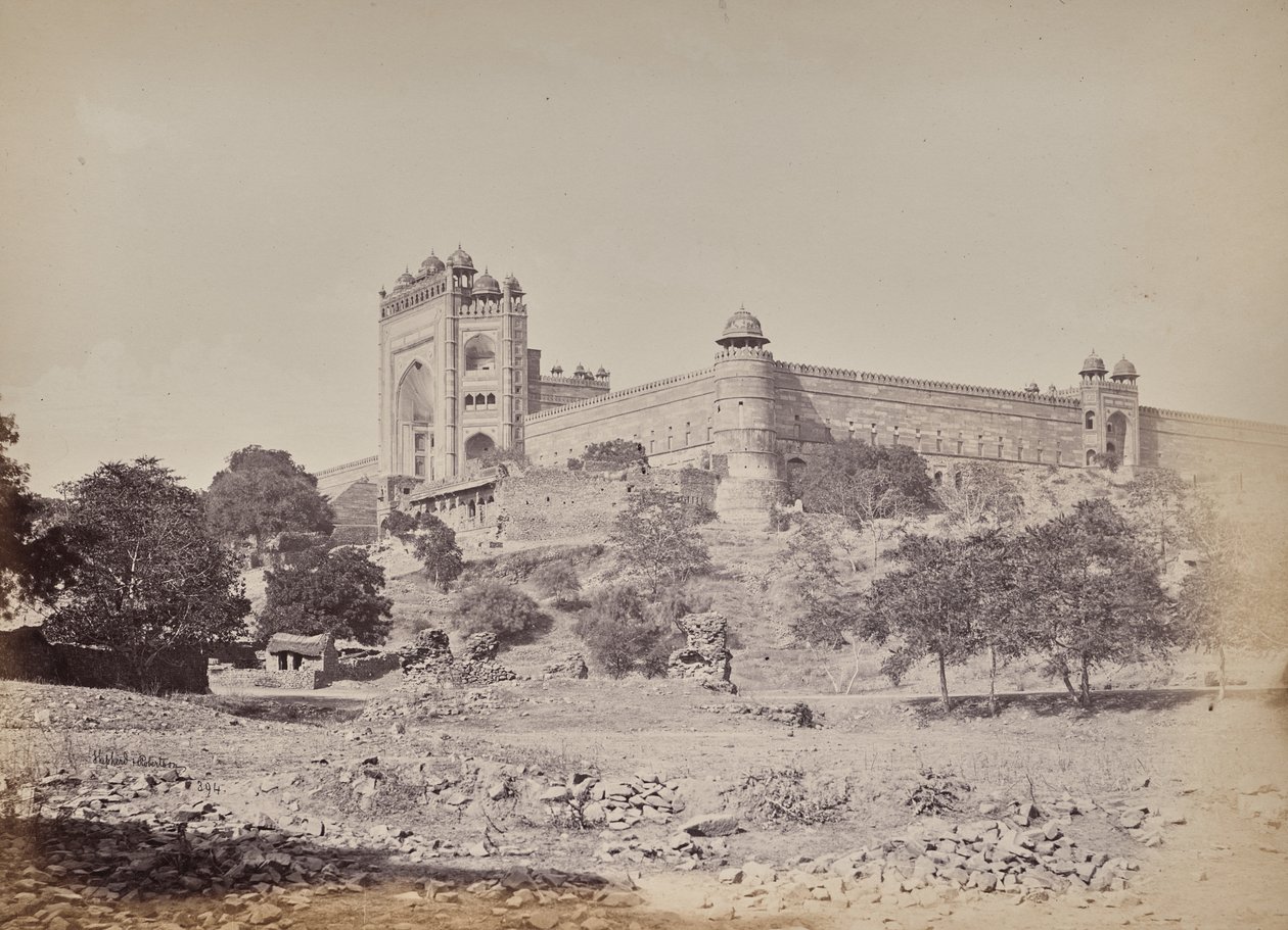 Forte de Fatehpur Sikri perto de Agra. A residência do imperador Akbar de Samuel Bourne
