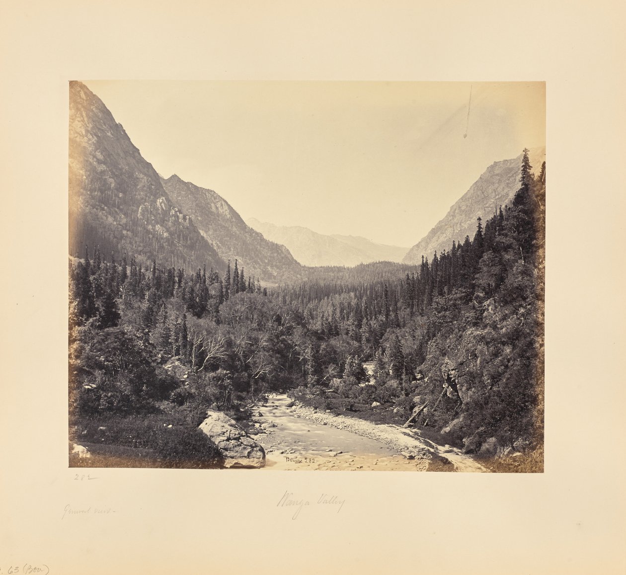 Vista geral do vale de Wanga de Samuel Bourne