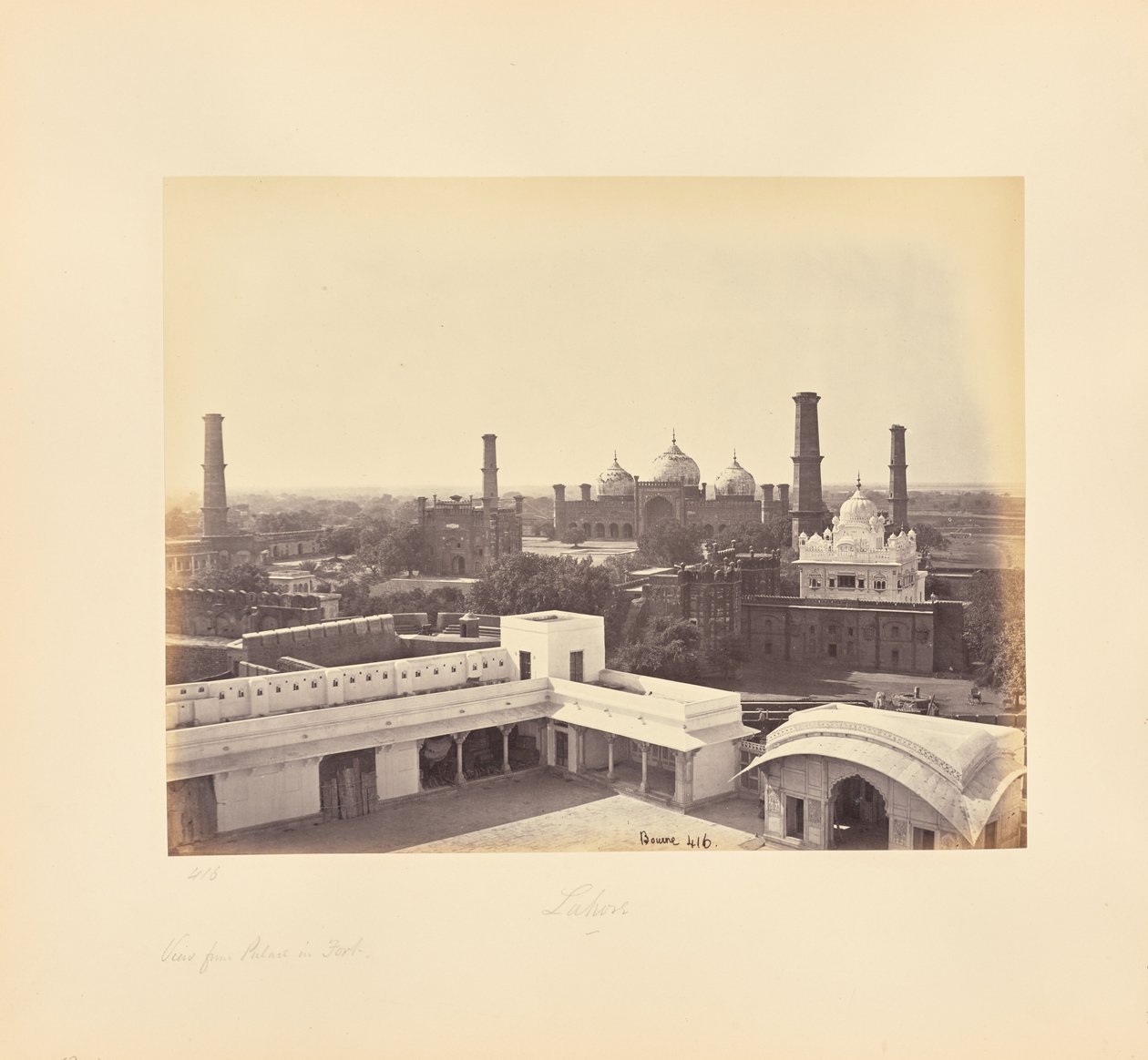 Laore; vista do palácio no forte de Samuel Bourne