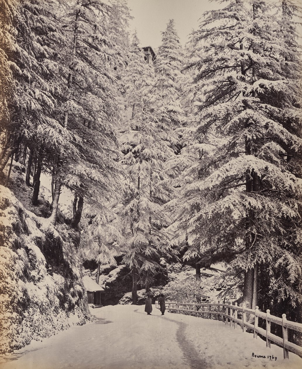 Shimla. Vista da Mall no inverno de Samuel Bourne
