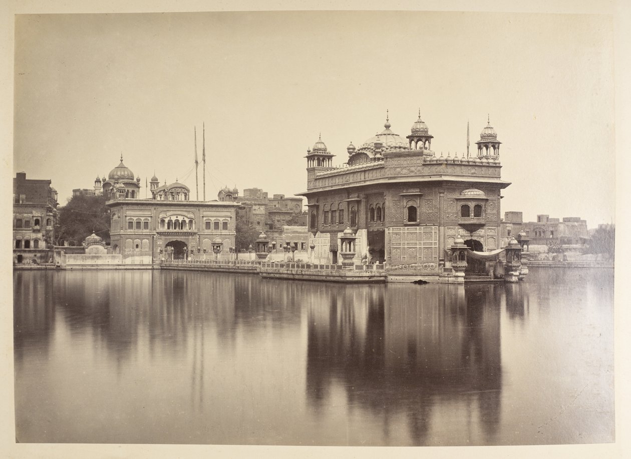 O Templo Dourado, Umritsar.  Fotógrafo: Bourne, Samuel O Templo Dourado, Umritsar.  Fotógrafo: Bourne, Samuel  Álbum de fotografias da Índia, principalmente de Samuel Bourne  1864 de Samuel Bourne
