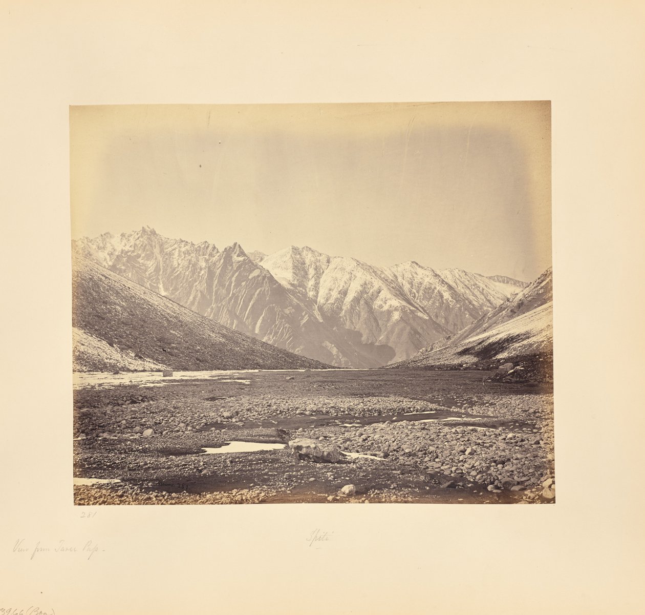 Vista do passo de Taree, cordilheira de Spiti de Samuel Bourne
