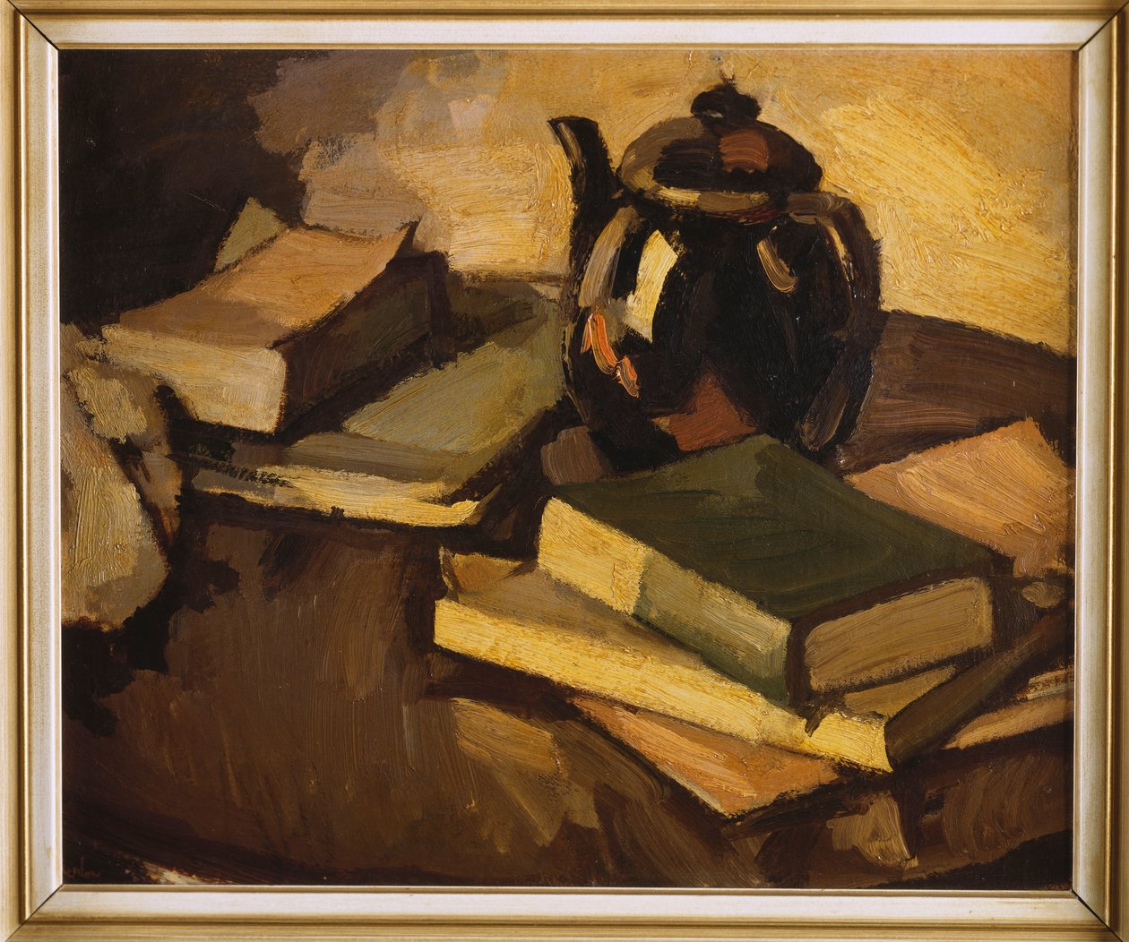 Natureza morta com um bule de chá e livros sobre uma mesa, c.1926 de Samuel John Peploe