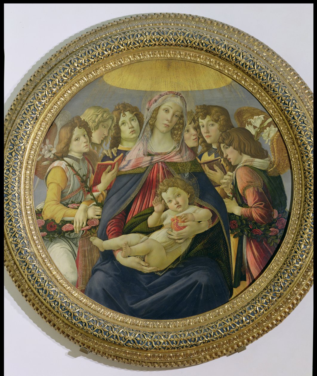 Virgem e criança com seis anjos, chamada a Madonna da romã, c.1478-79 (tempera no painel) (ver 148859 para detalhes) de Sandro Botticelli