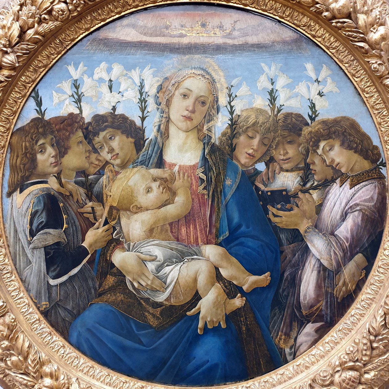 Maria com o Menino e os anjos cantores de Sandro Botticelli
