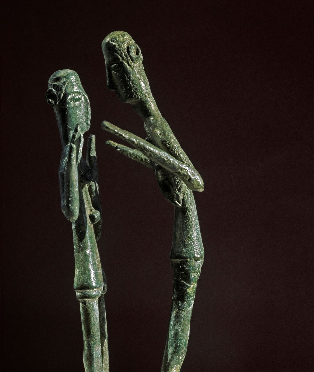 Cultura nuraginesa (nuraghi) Sardo: grupo esculpido de lutadores de bronze. Século VIII-7 AC. Cagliari, Museo Nazionale Archeologico, Sardenha, Itália de Sardinia Nuragic Civilization