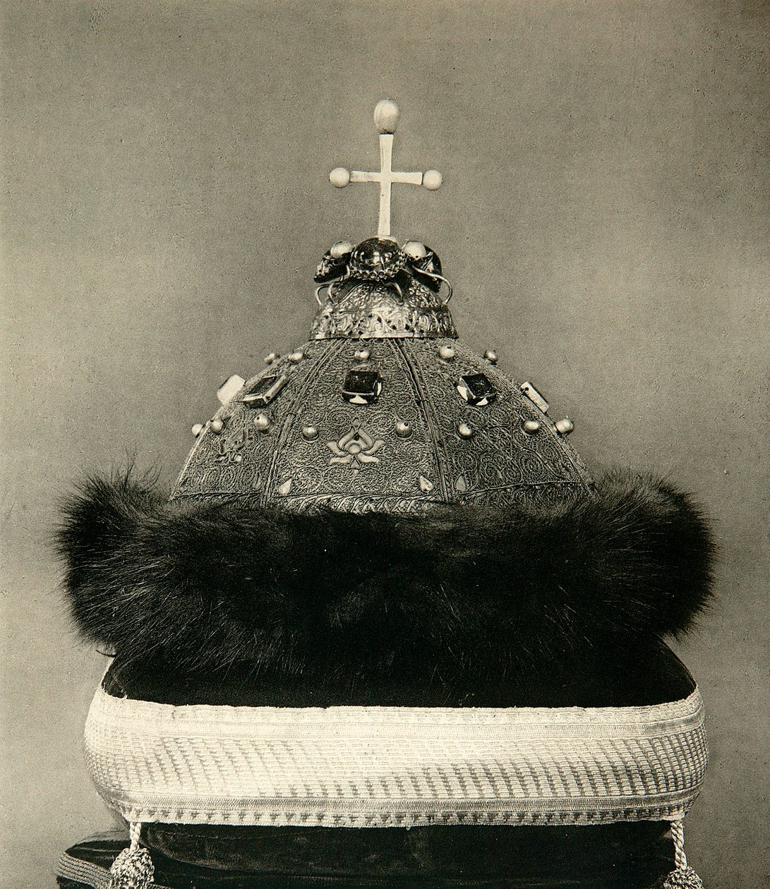 O Monomakhs Cap, antes de 1884 de Scherer Nabholz and Co