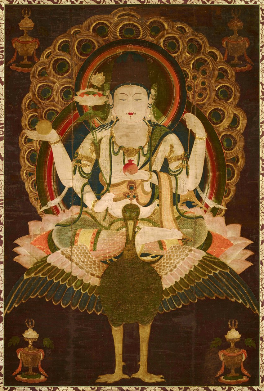 Budismo: ""Mahamayuri"" Pergaminho do século XII, pintura em seda - Tamanho 147,9x98,9 cm Japão Museu Nacional de Tóquio de School Asian