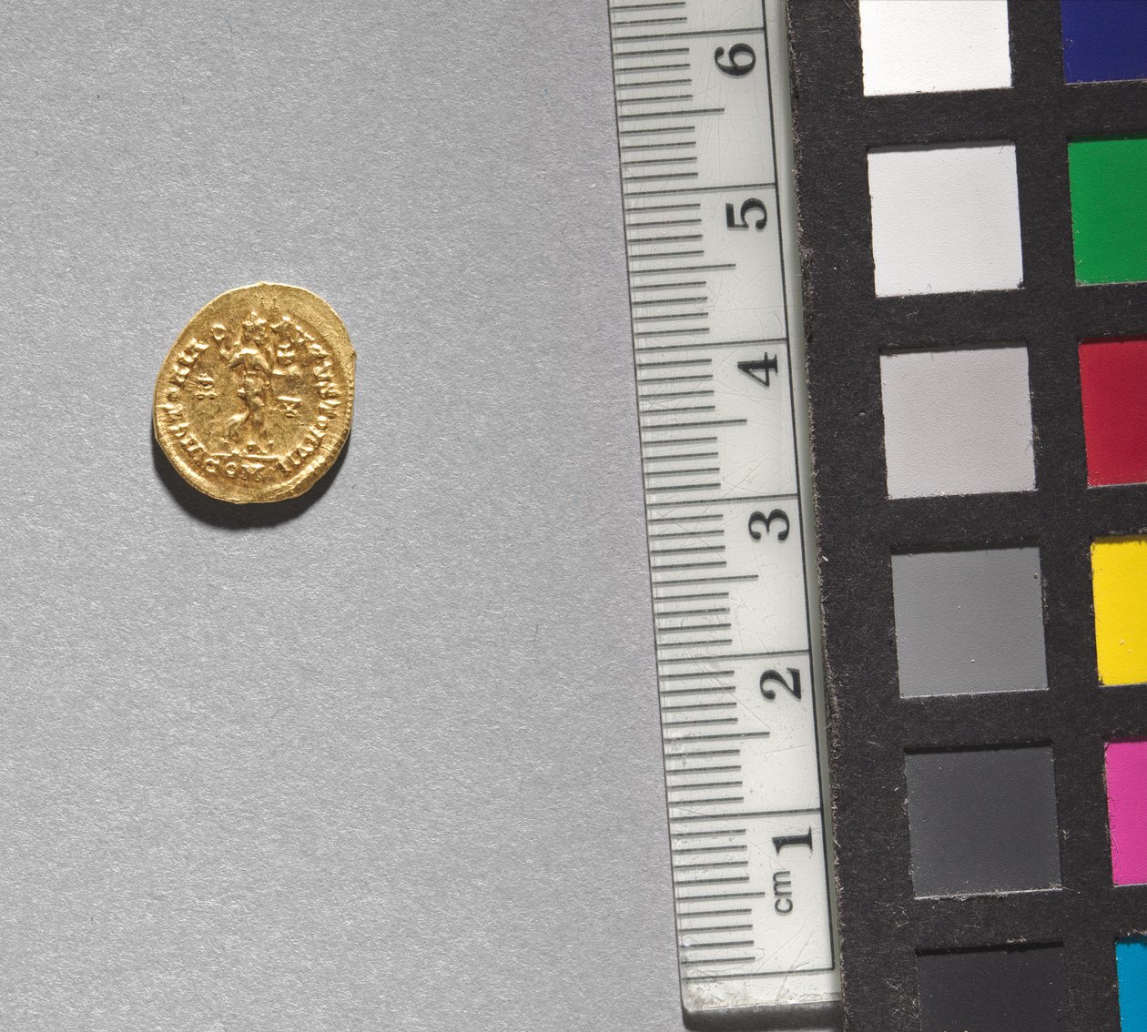 Solidus of Arkadios (reverso), 395-408 (ouro) (ver CVL 499734 para anverso) de School Byzantine