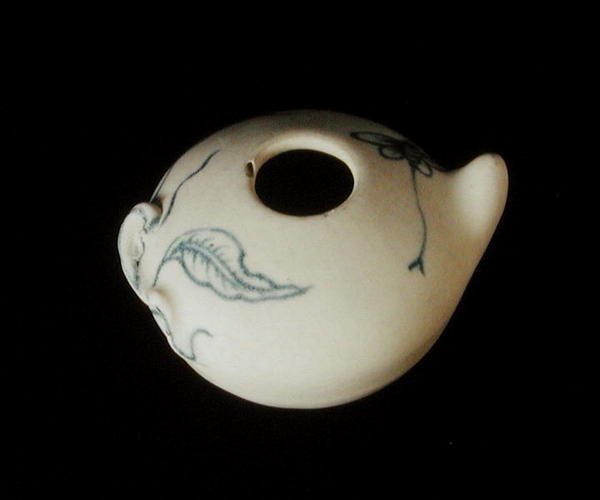 Pote de água azul e branco em forma de pêssego, de Annan (porcelana) de School Chinese