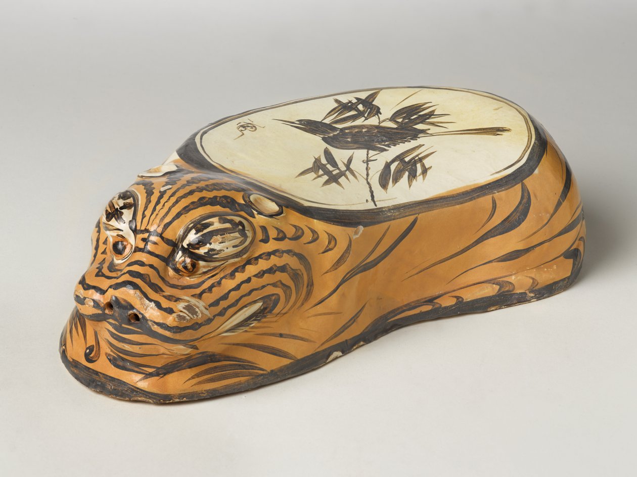 Travesseiro Cizhou Ware na forma de um Tigre de School Chinese