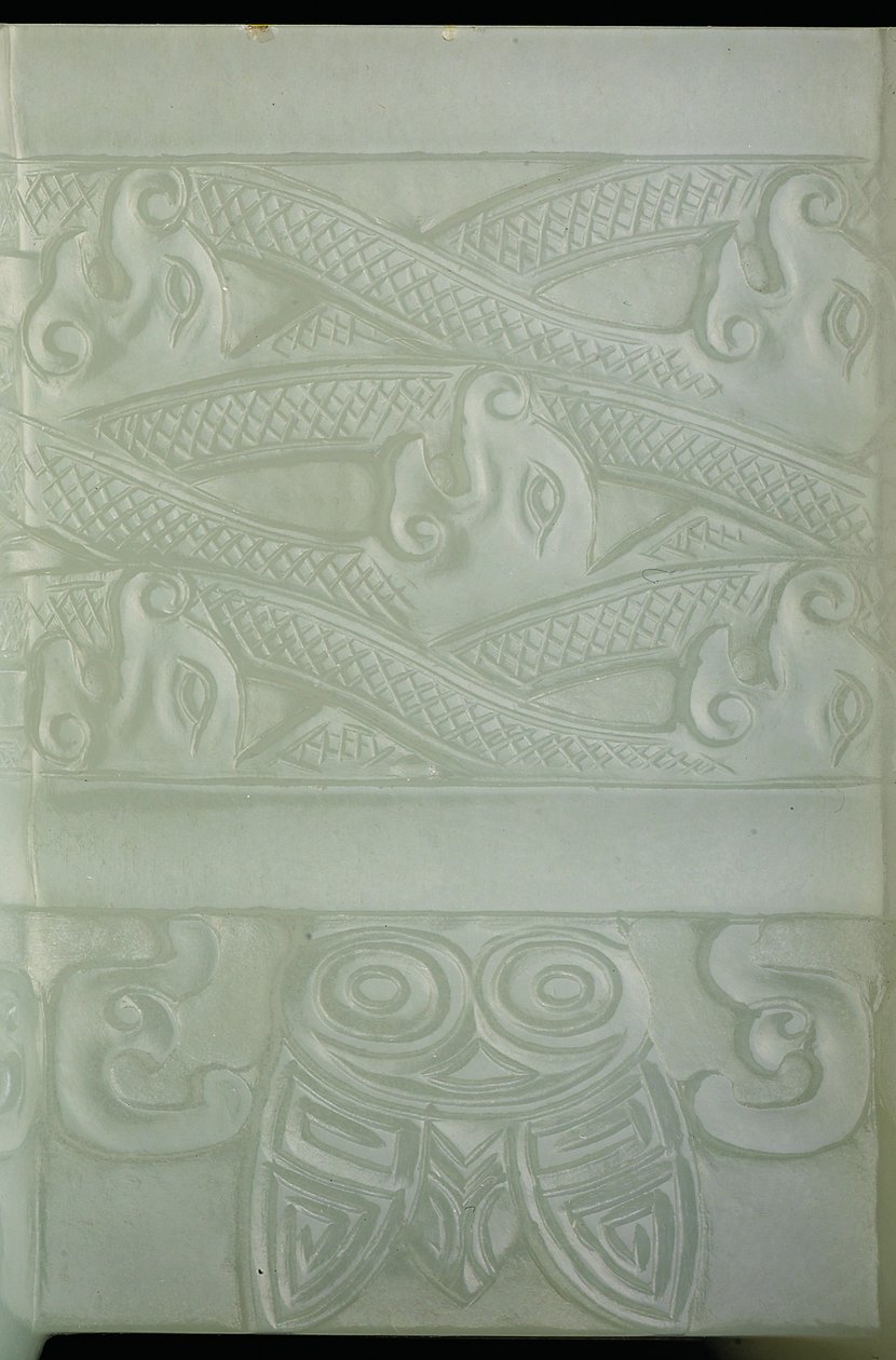 Detalhe de um navio arcaístico e cobertura, Tulu, Período Qianlong (1736-95) (celadon jade pálido) (ver também 619015) de School Chinese