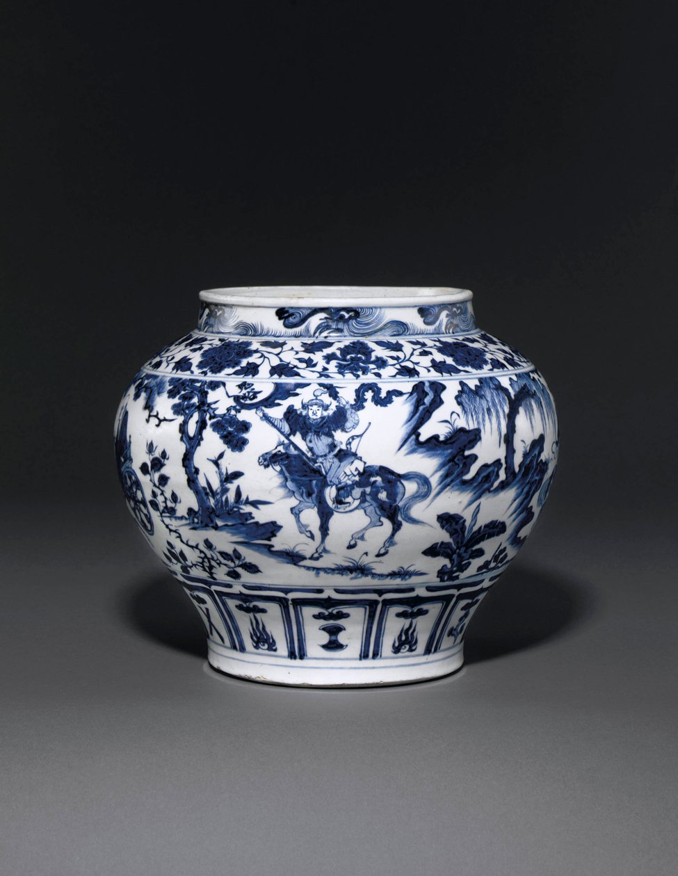 Frasco azul e branco excepcionalmente raro e importante, Dinastia Guan Yuan, meados do século 14 (cerâmica) (ver também 469089 a 469092) de School Chinese