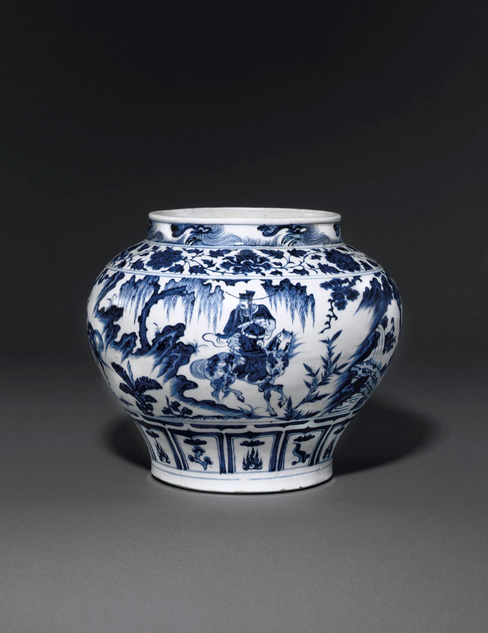 Frasco azul e branco excepcionalmente raro e importante, Dinastia Guan Yuan, meados do século 14 (cerâmica) (ver também 469089 a 469093) de School Chinese