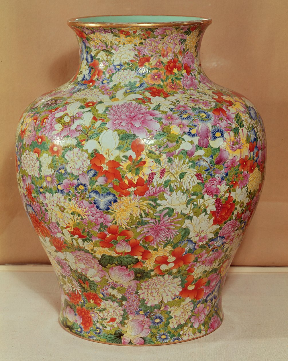 Vaso Família Rosa com decoração de mil flores, Dinastia Qianlong de School Chinese