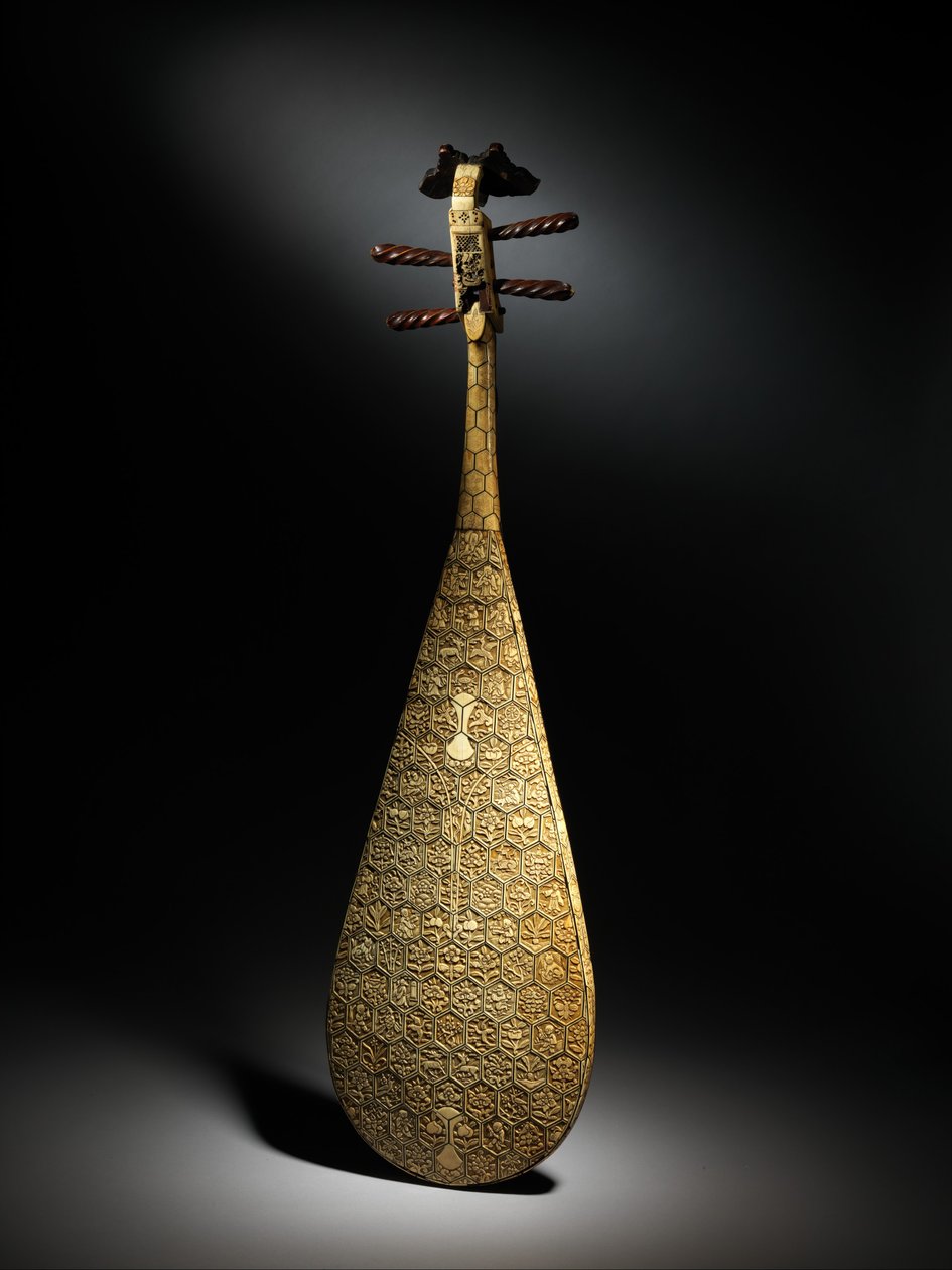 Pipa, c.1600 (madeira, marfim, osso, seda) de School Chinese