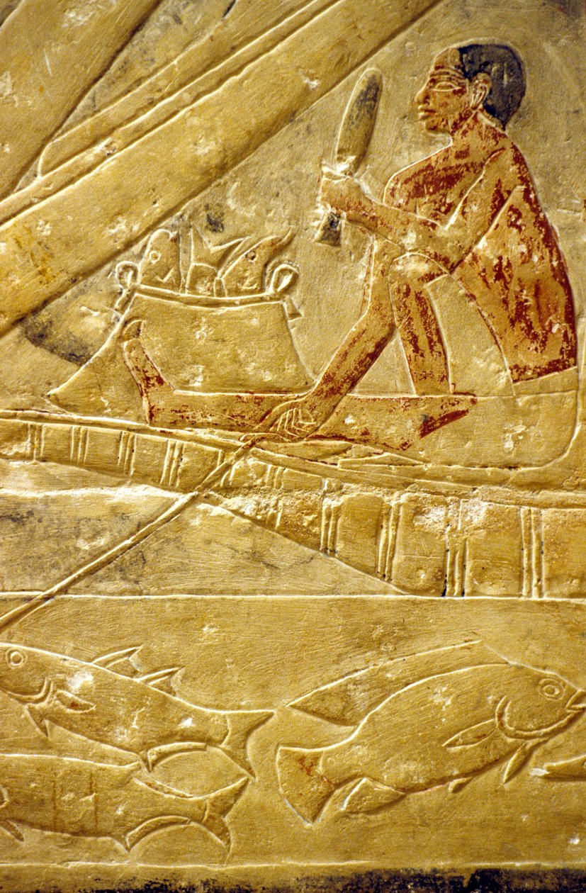 Antigo Egipto, Mastaba/Túmulo de Idout, Saqqara, Pescadores sentados em barcos, a escamar peixe (foto) de School Egyptian