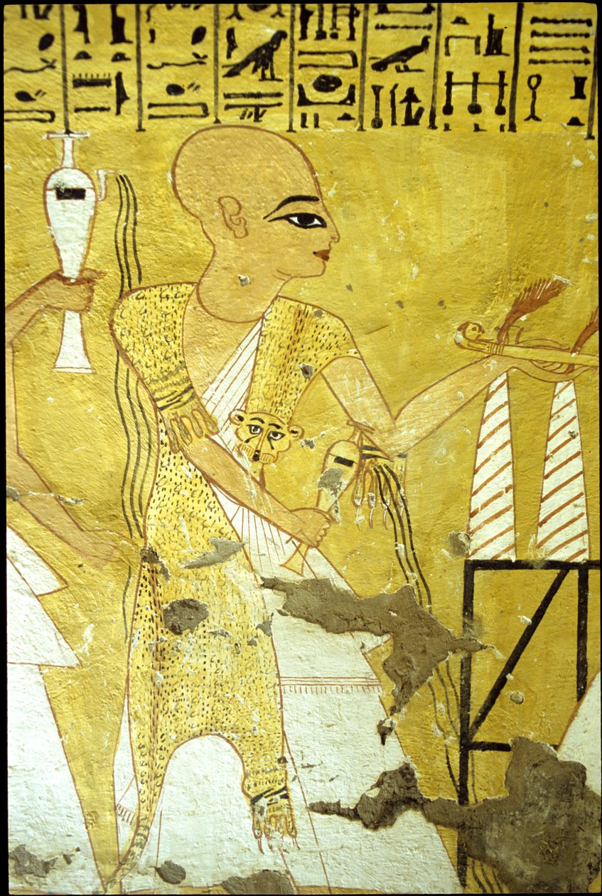 Antigo Egipto, Pintura mural Túmulo de Inherkhau, Tebas, Túmulo dos Nobres, 20ª dinastia, Um sacerdote a servir libações a Inherkhau (foto) de School Egyptian