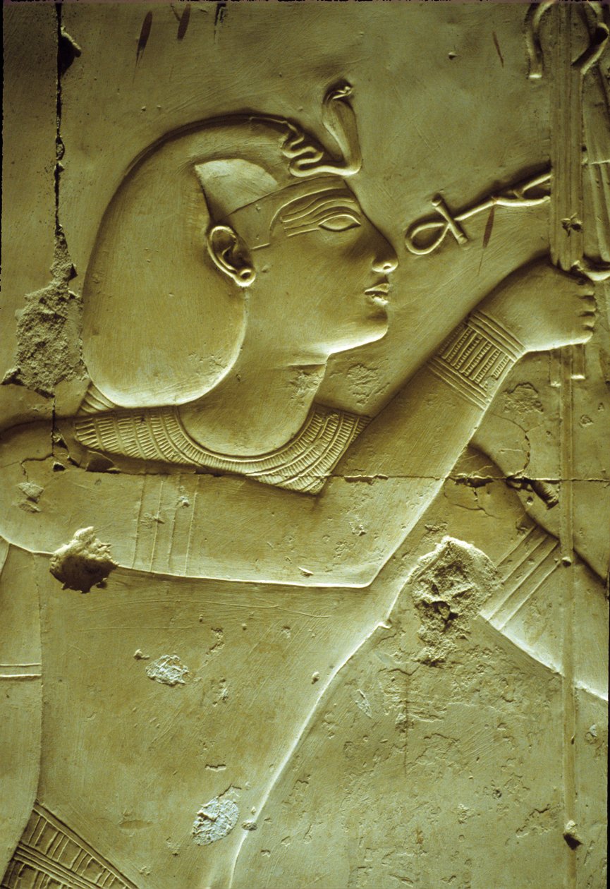 Antigo Egipto, Pintura/gravura mural, Seti I recebendo a vida, simbolizada pelo ankh, Templo de Seti I, Abydos de School Egyptian