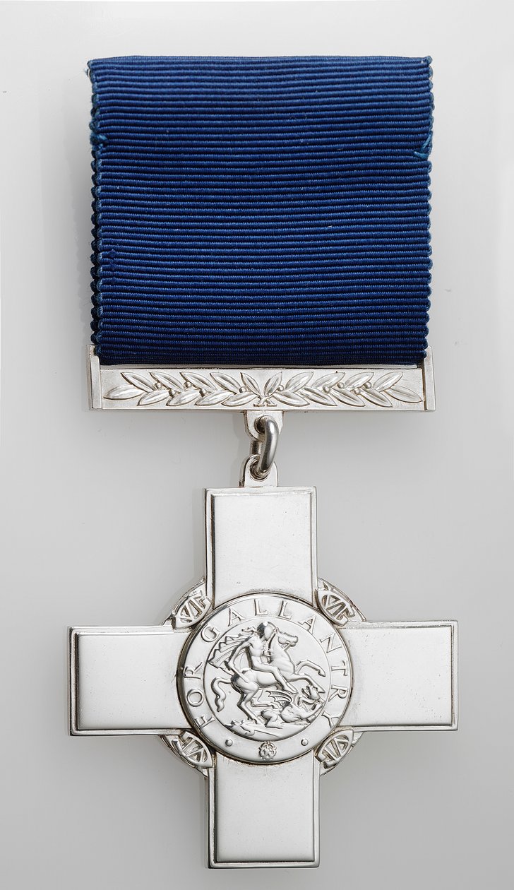 George Cross (prata com fita de seda) de School English
