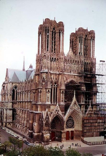 Fachada exterior de School French
