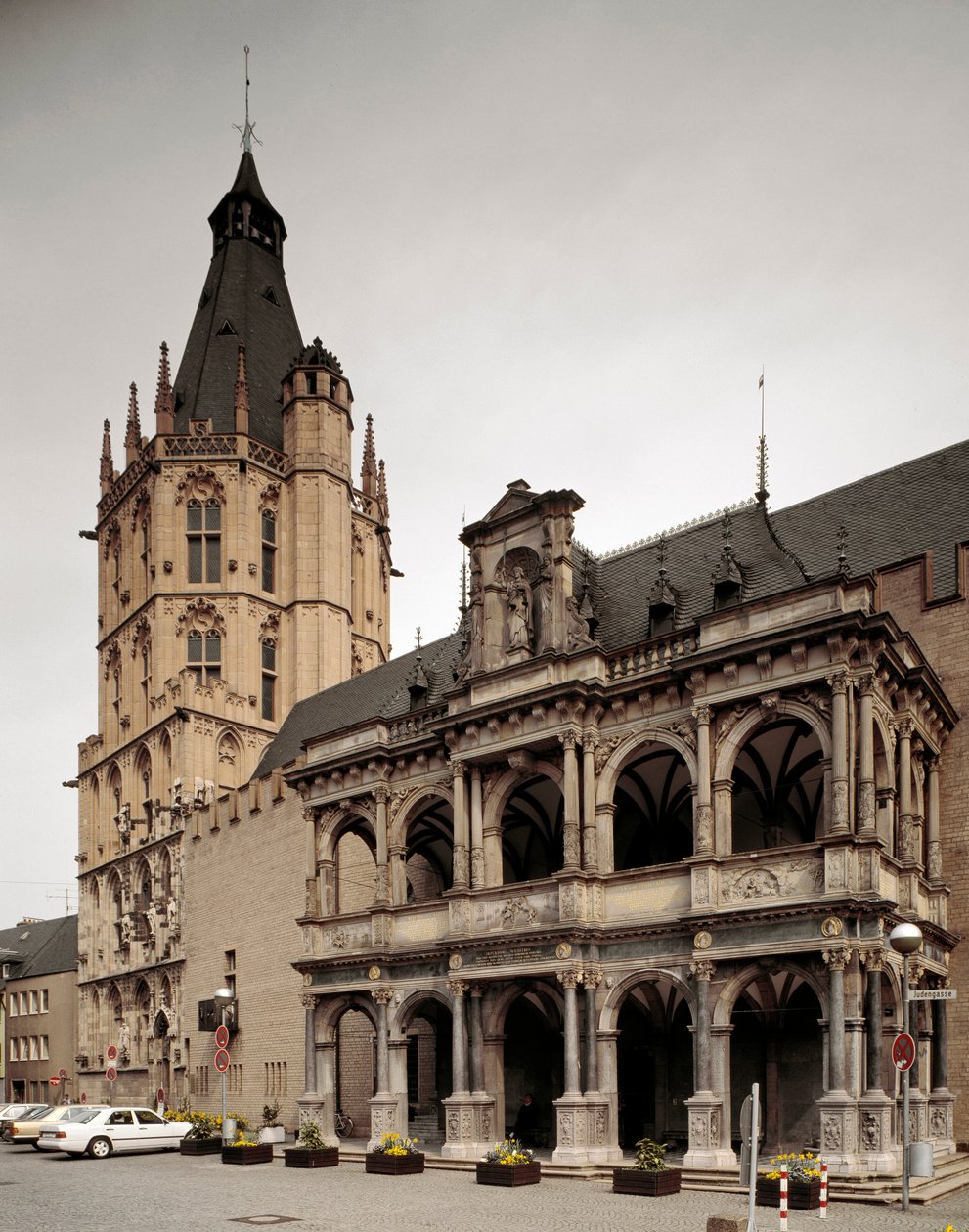 Vista da Câmara Municipal de Colónia. Alemanha de School German
