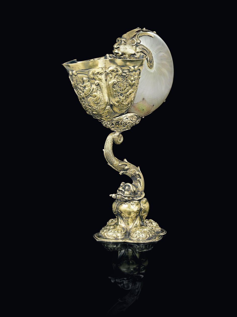 Taça Nautilus montada, Nagyszeben, meados do século 17 (concha e prata dourada) de School Hungarian