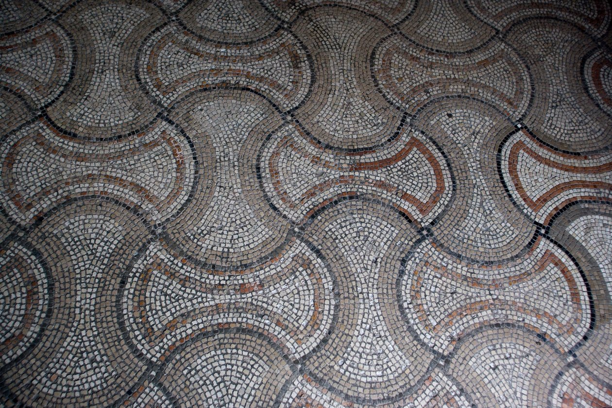 Detalhe da decoração do chão (mosaico) de School Italian