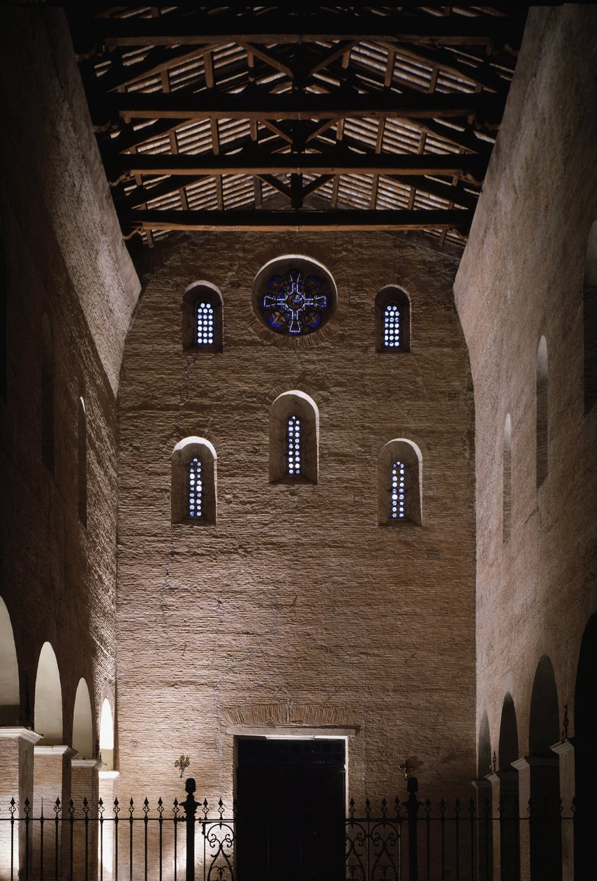 Vista da contra-fachada da igreja de São Vicente e São Anastásio, Abadia das Três Fontes (Tre-Fontane) (Chiesa dei Santi Vincenzo e Anastasio alle Tre Fontane) (Vista interior atrás da fachada da igreja de São Vicente e Anastásio, ab de School Italian