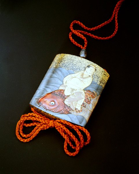Inro, Período Edo, final do século 18 - início do século 19 (laca com ouro e casco de tartaruga) de Japanese School