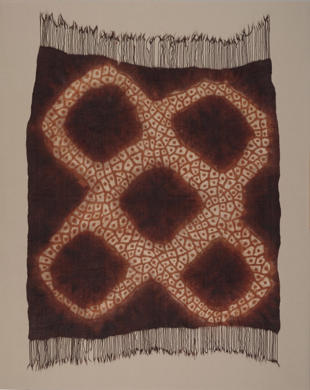 Lenço de cabeça feminino ("taritat ou tarredat"), final do século 19 (lã; tecido simples, tingido com tinta resistente e pintado) de School Moroccan