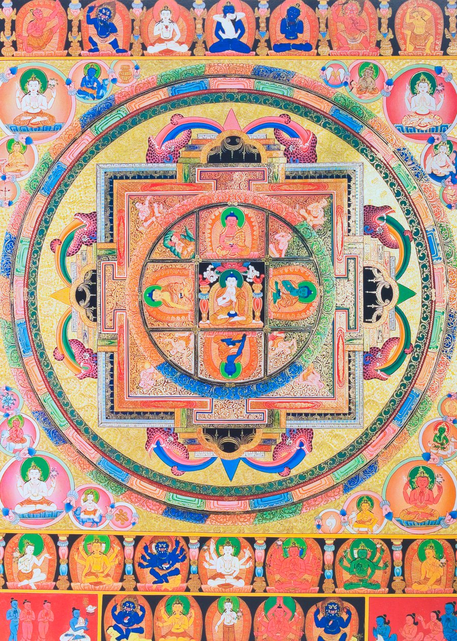 Panchabuddha Mandala, representando cinco formas de Buda, simbolizando cinco tipos de sabedoria (guache sobre tecido) de School Nepalese