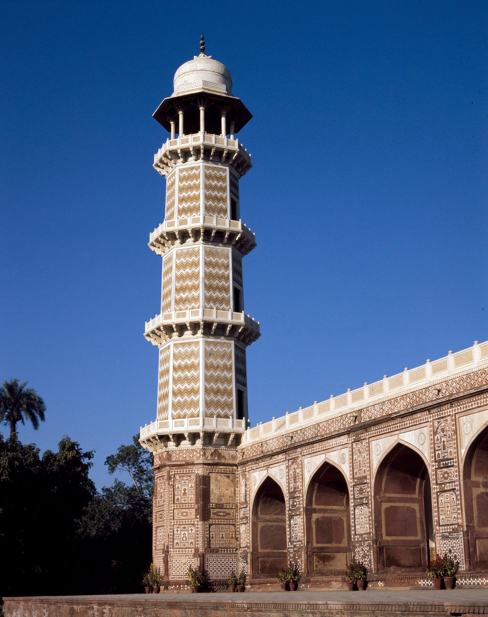 Túmulo do mausoléu de Jahangir de School Pakistani