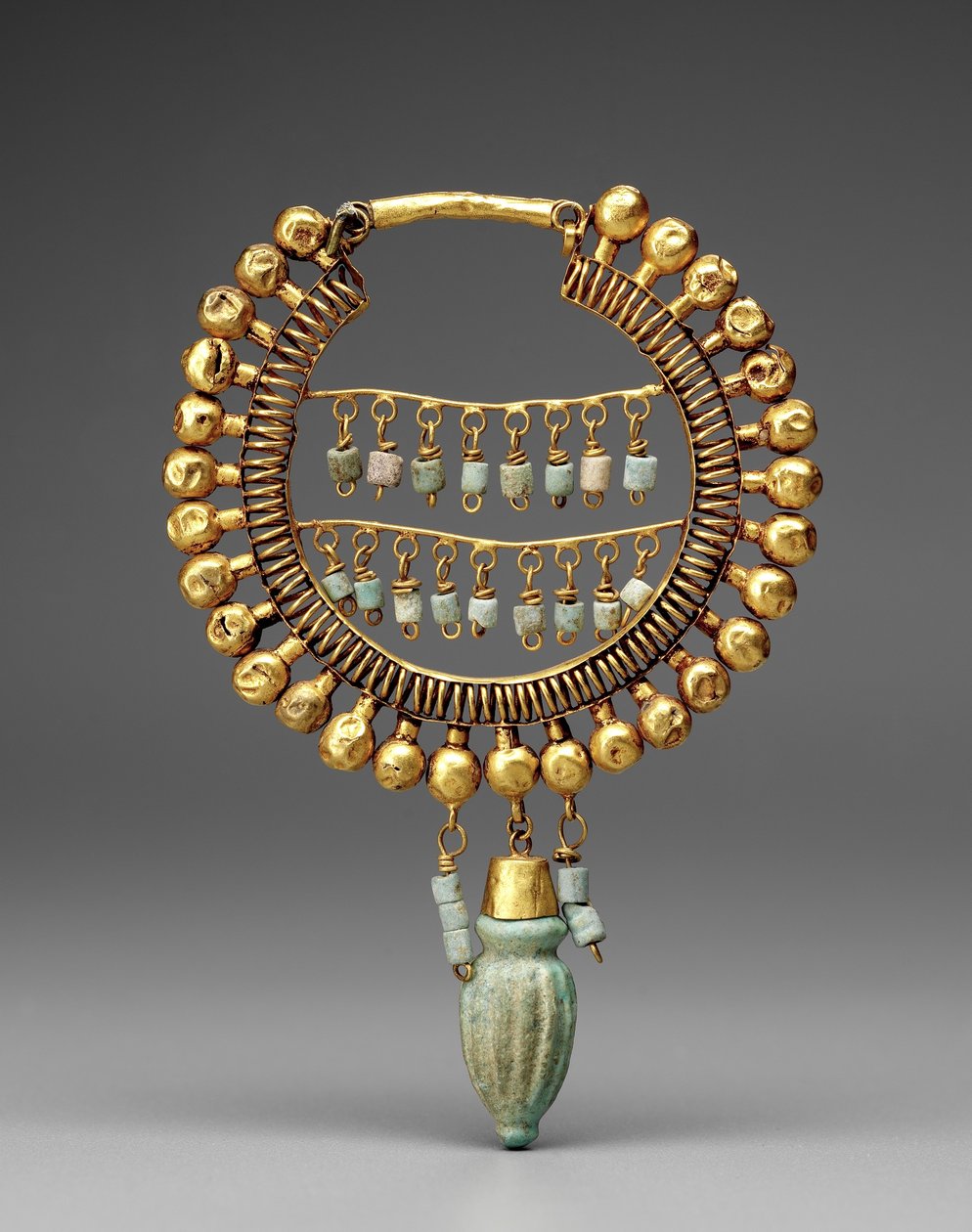Brinco, 550-330 AC (ouro e faiança) de School Persian