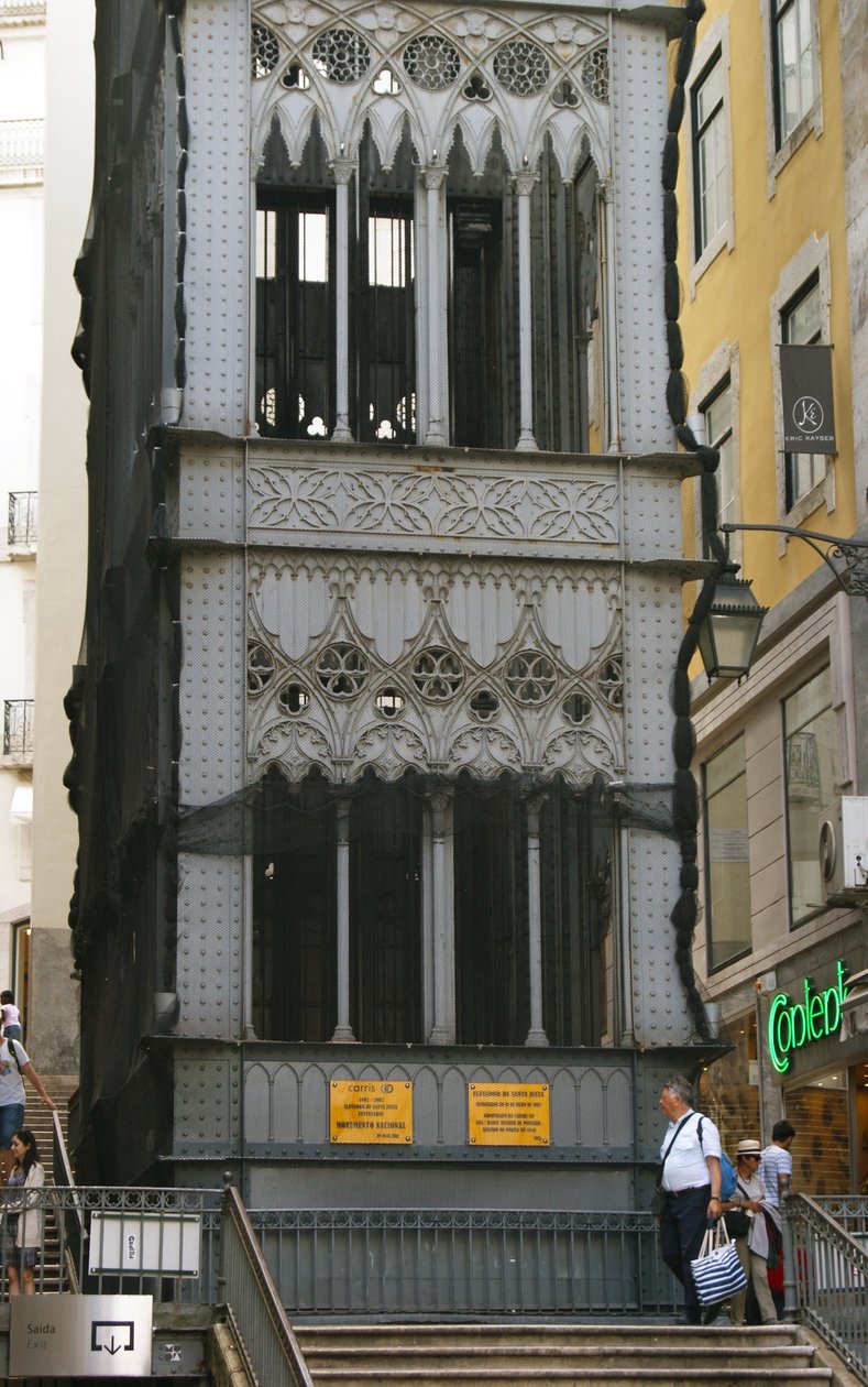 Santa Justa Lift, Lisbon, Portugal (photo) de School Portuguese