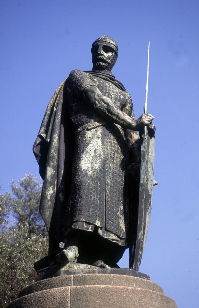Estátua de D. Afonso I, Guimarães, Portugal (foto) de School Portuguese