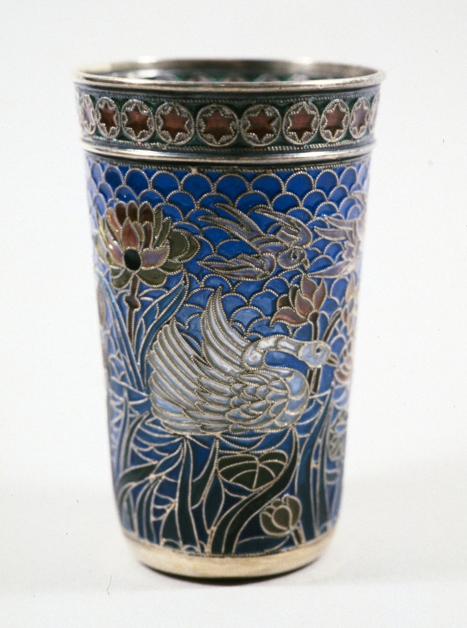 Xícara, c.1890 (esmalte) de School Russian