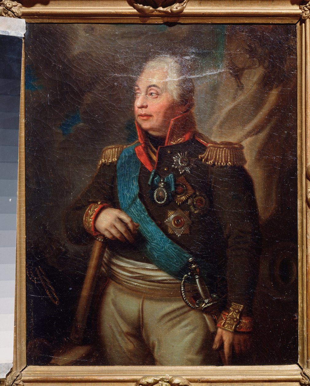 Retrato do Marechal Príncipe Mikhail Kutuzov (M. Golenishchev-Koutuzov (Golenishchev Kutuzov) (1745-1813) (General-em-chefe dos exércitos da Rússia, durante a campanha russa (1812) por Napoleão Bonaparte (1769-1821). Pintura de um mestre russo, hoje de School Russian