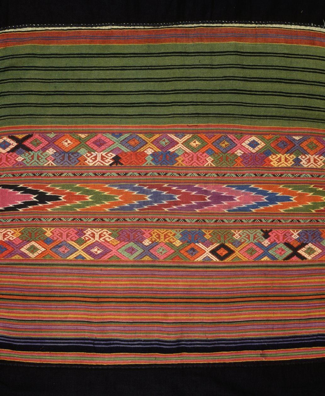 Detalhe do tecido Tai Lu (têxtil) de School Thai