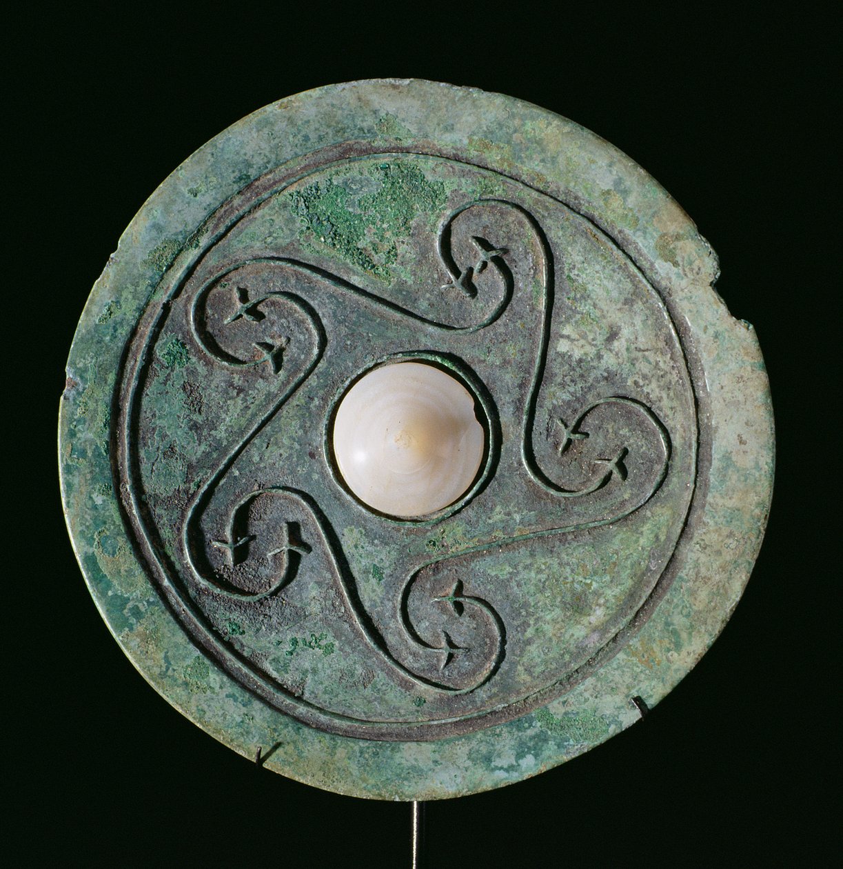 Mirror, Cultura Dongson c.200 BC-200 AD, Vietnã (bronze) de School Vietnamese