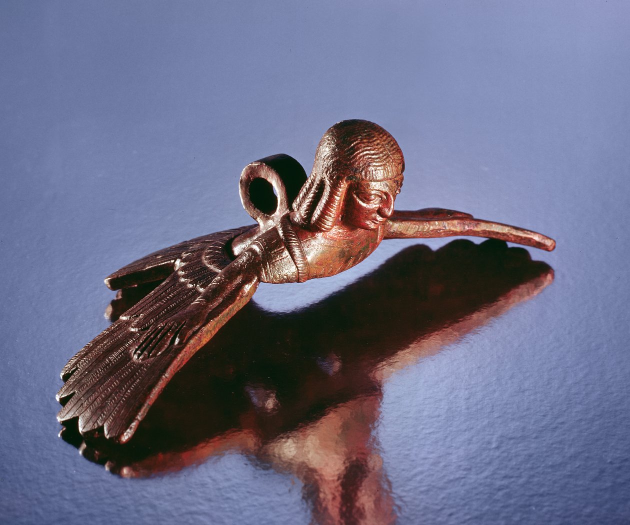Manípulo de caldeirão, pássaro com o torso de uma mulher (bronze) de Scythian