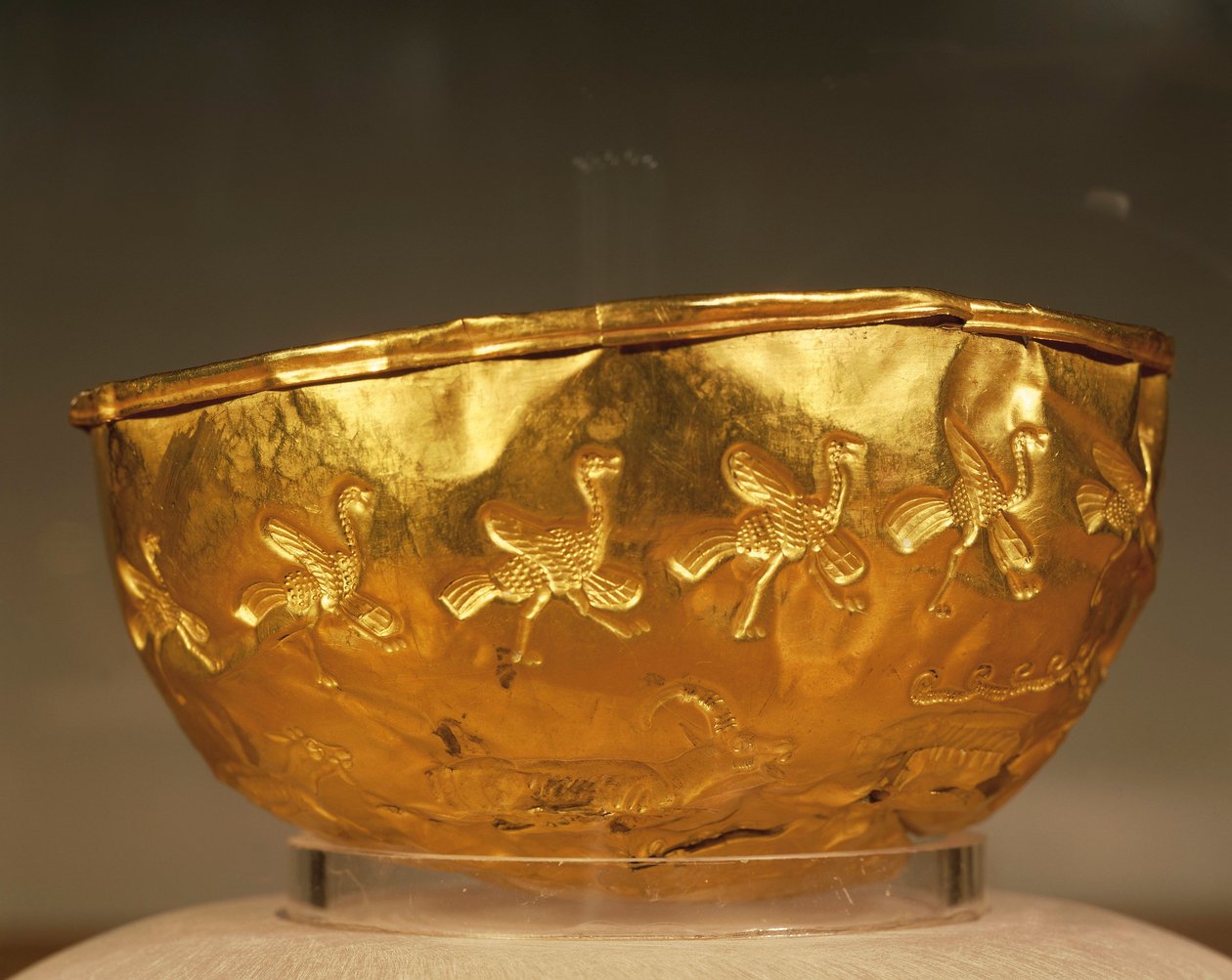 Taça de ouro, Scythian (século VII a.C.) de Scythian